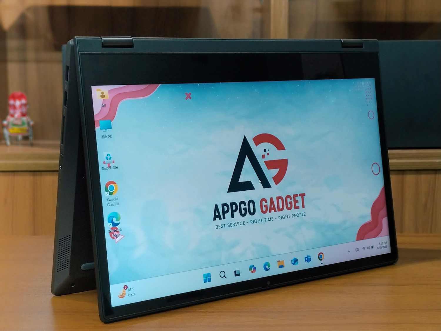 Lenovo IdeaPad C340-14IML 2-in-1 Laptop - Convertible Folder